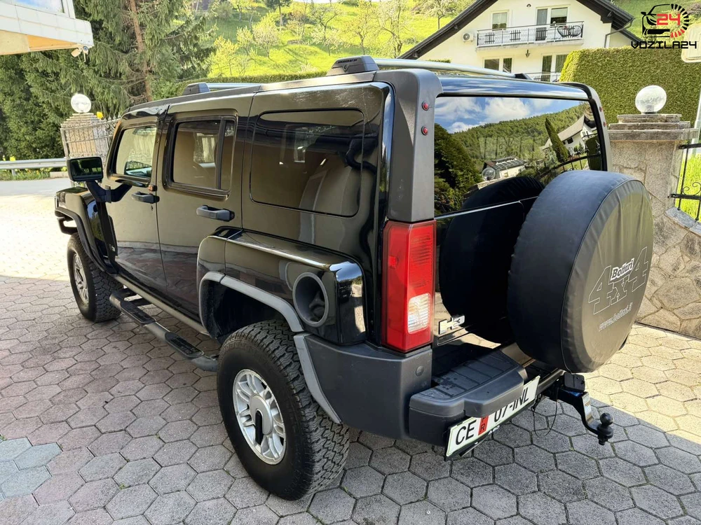 Hummer H3
