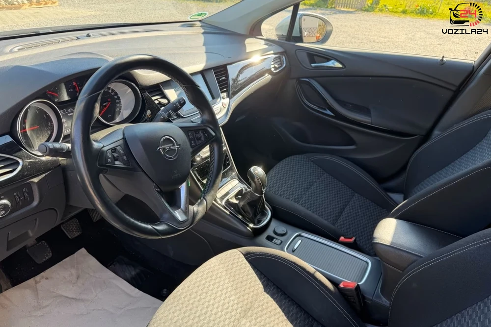Opel Astra Edition