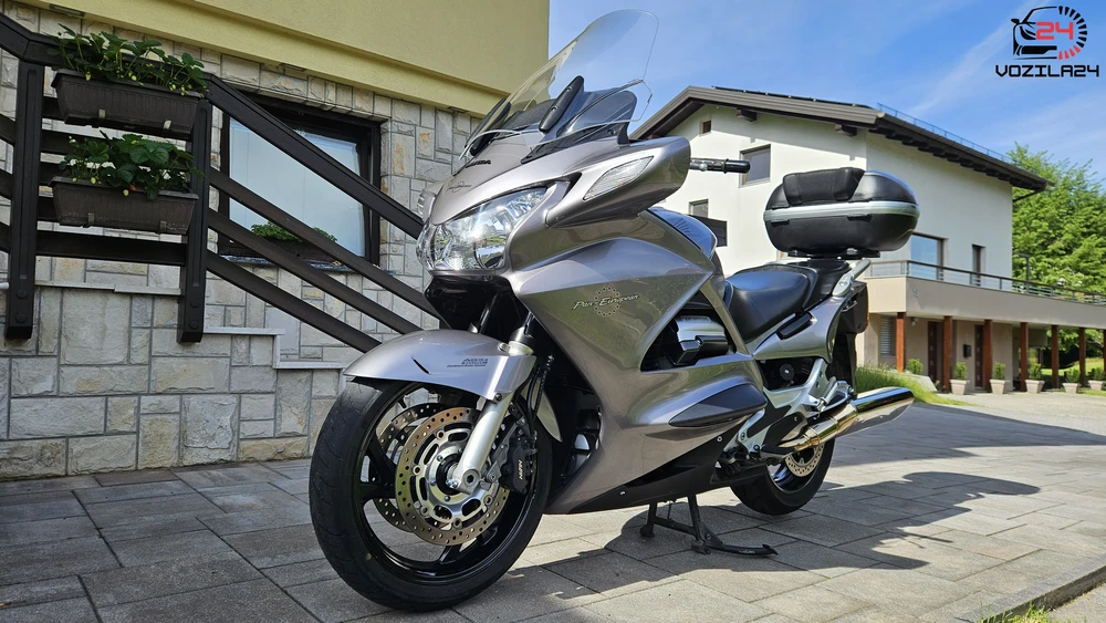 Honda ST1300