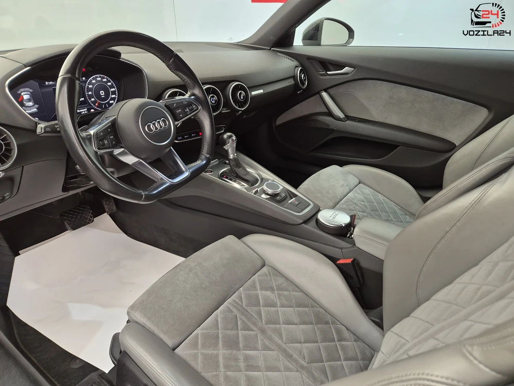 Audi TT Coupé