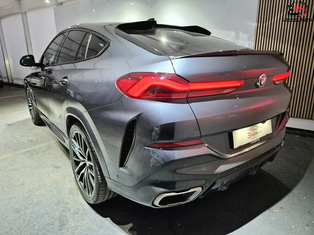 BMW X6 M50 xDrive