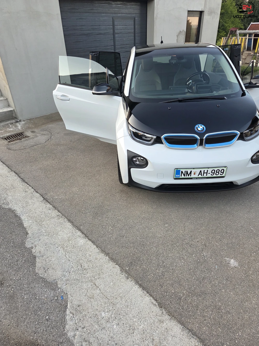 BMW i3